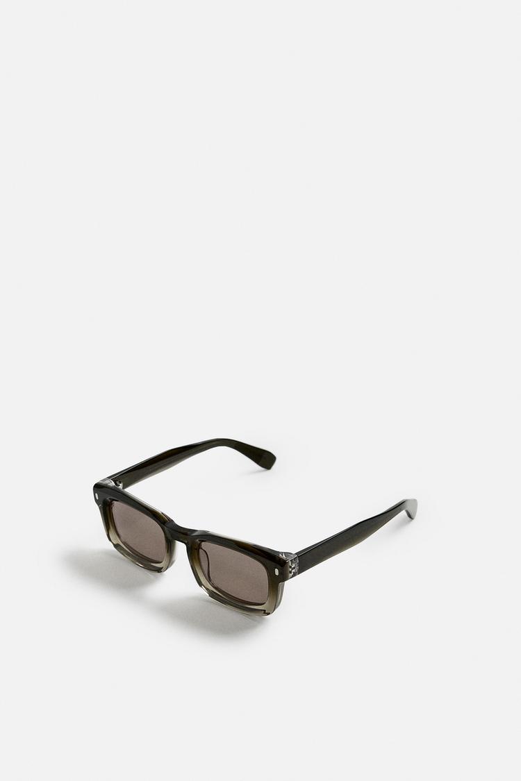 OCCHIALI DA SOLE QUADRATI